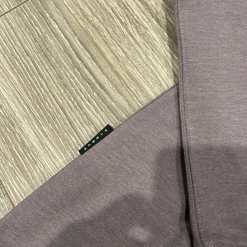 VISSLA Men's Charcoal/Purple Crewneck Sweater
